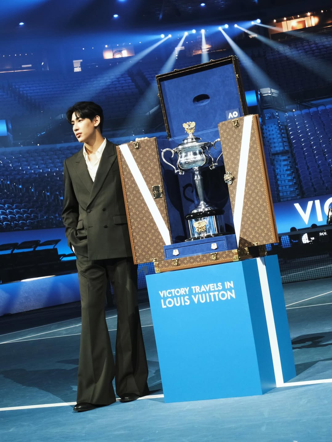 แบมแบม - กันต์พิมุกต์ ภูวกุล