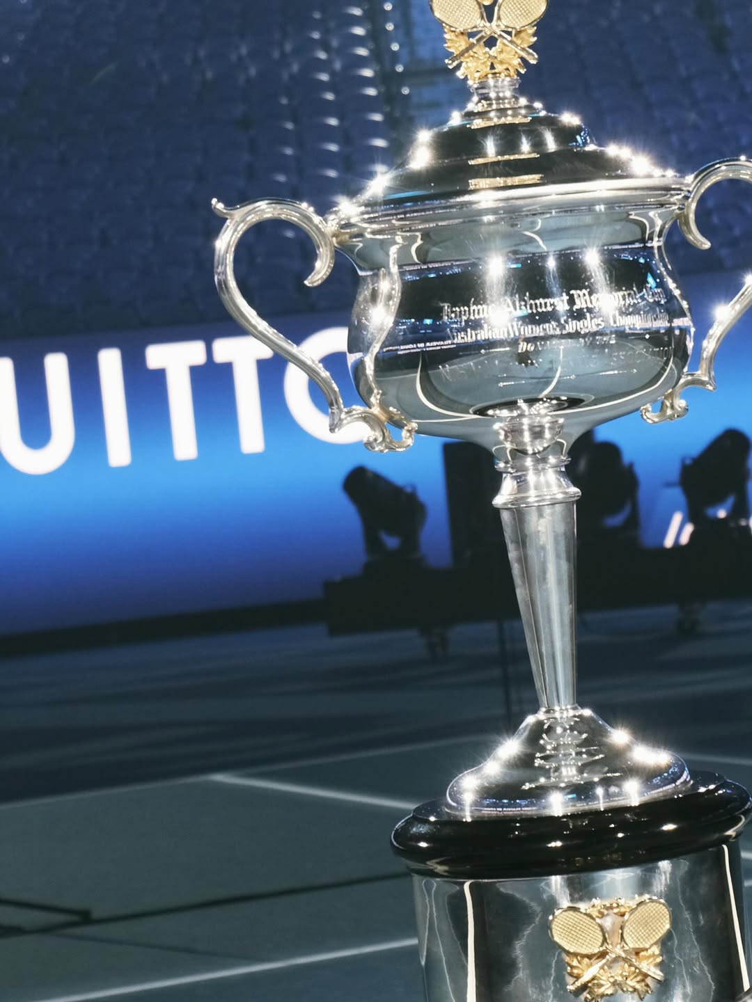 แบมแบม - กันต์พิมุกต์ ภูวกุล