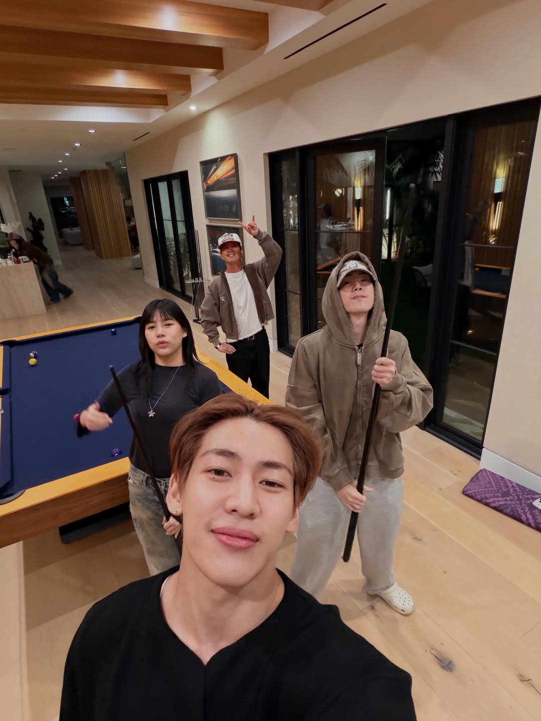 แบมแบม - กันต์พิมุกต์ ภูวกุล