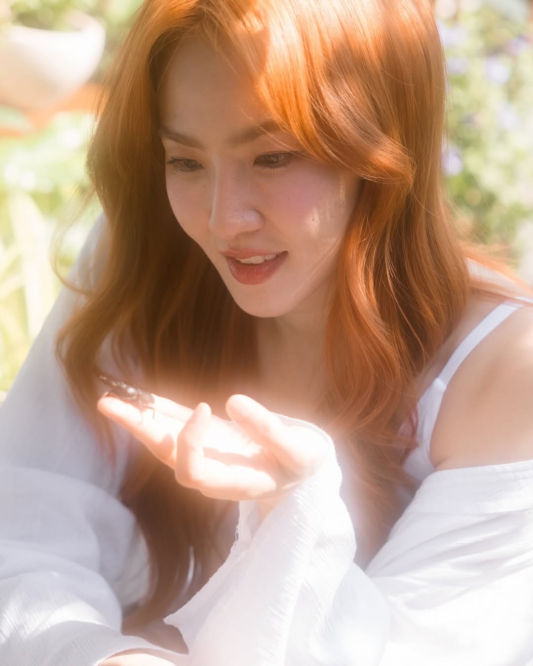 มิ้น - มิณฑิตา วัฒนกุล