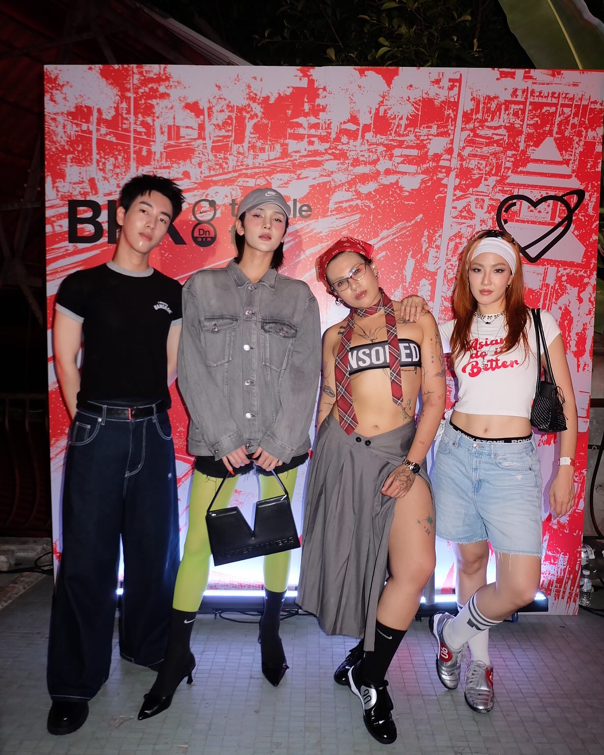 มิ้น - มิณฑิตา วัฒนกุล