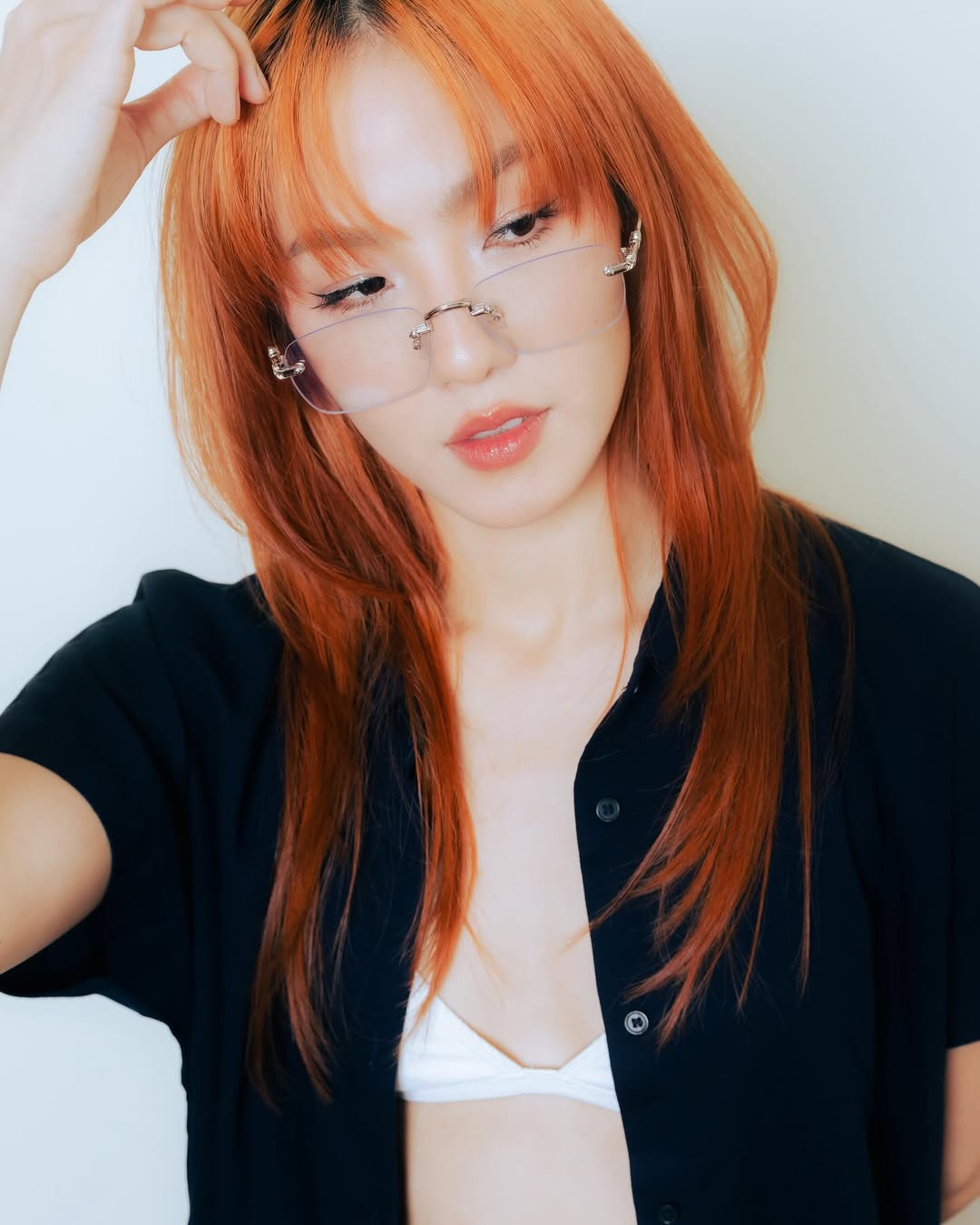 มิ้น - มิณฑิตา วัฒนกุล