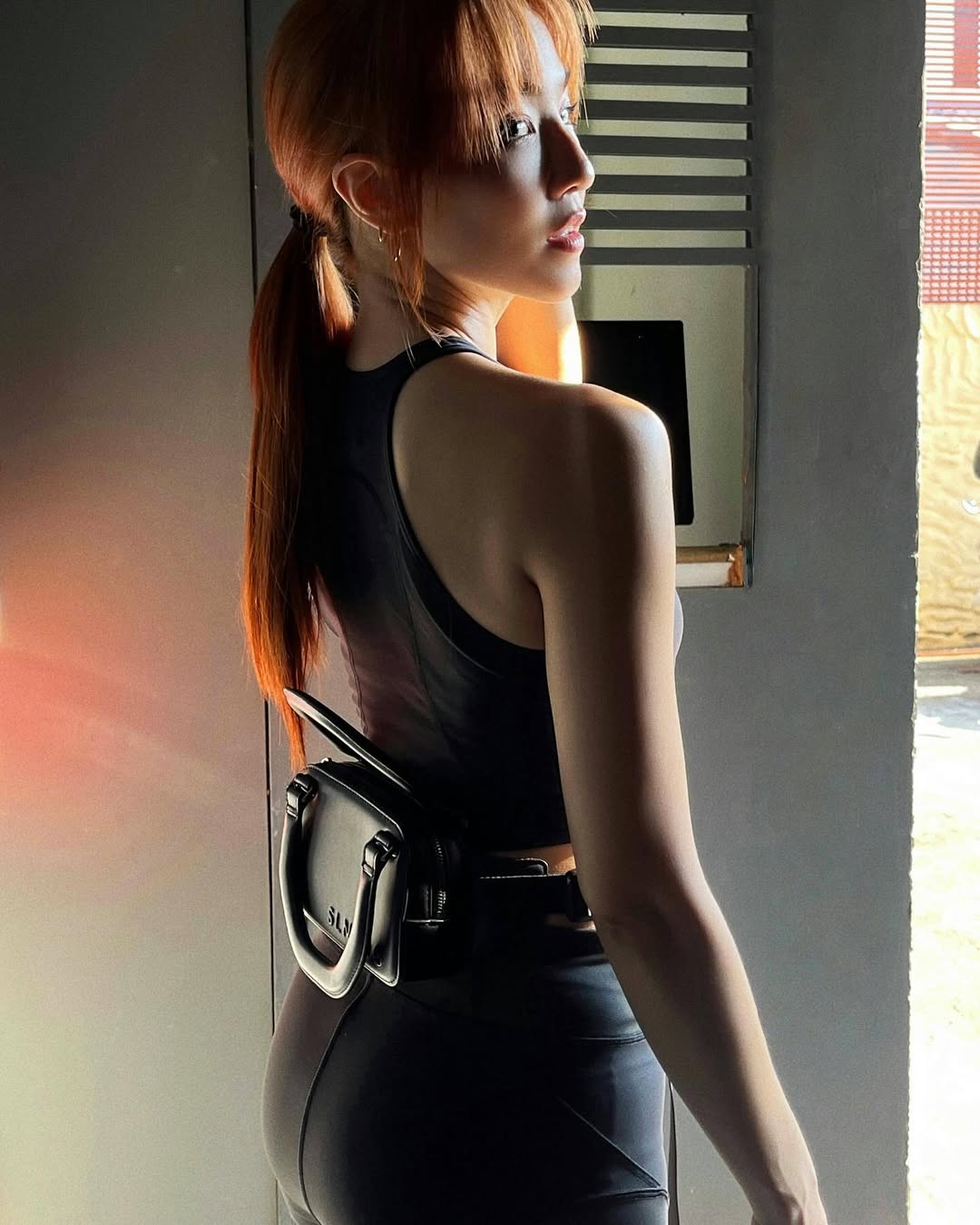 มิ้น - มิณฑิตา วัฒนกุล