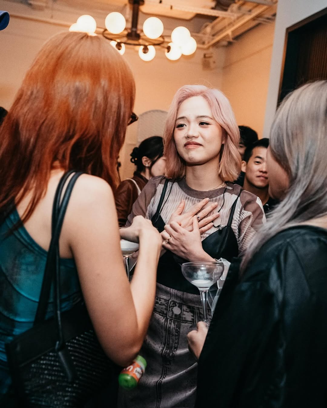 มิ้น - มิณฑิตา วัฒนกุล