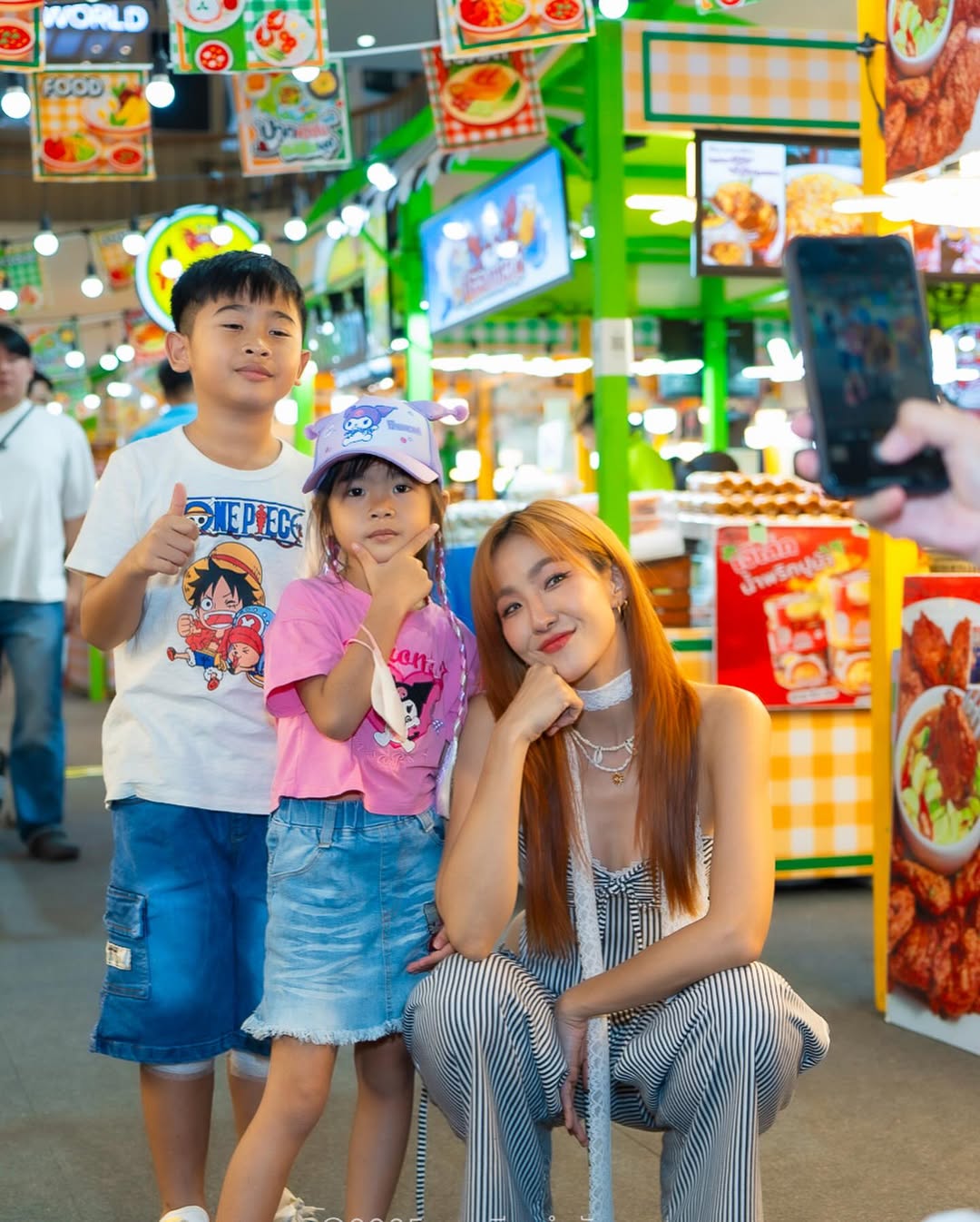 มิ้น - มิณฑิตา วัฒนกุล