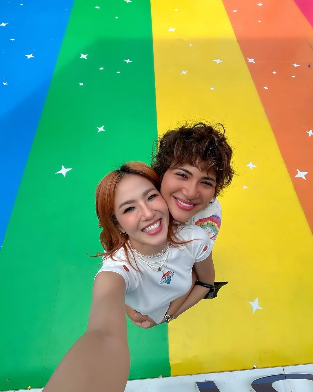 มิ้น - มิณฑิตา วัฒนกุล