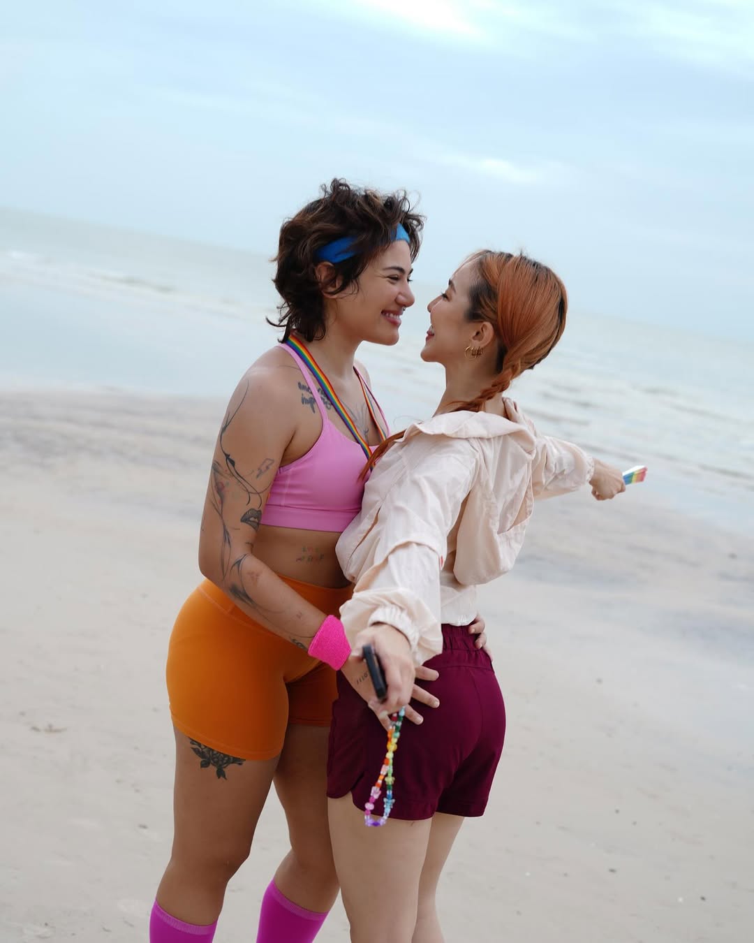 มิ้น - มิณฑิตา วัฒนกุล