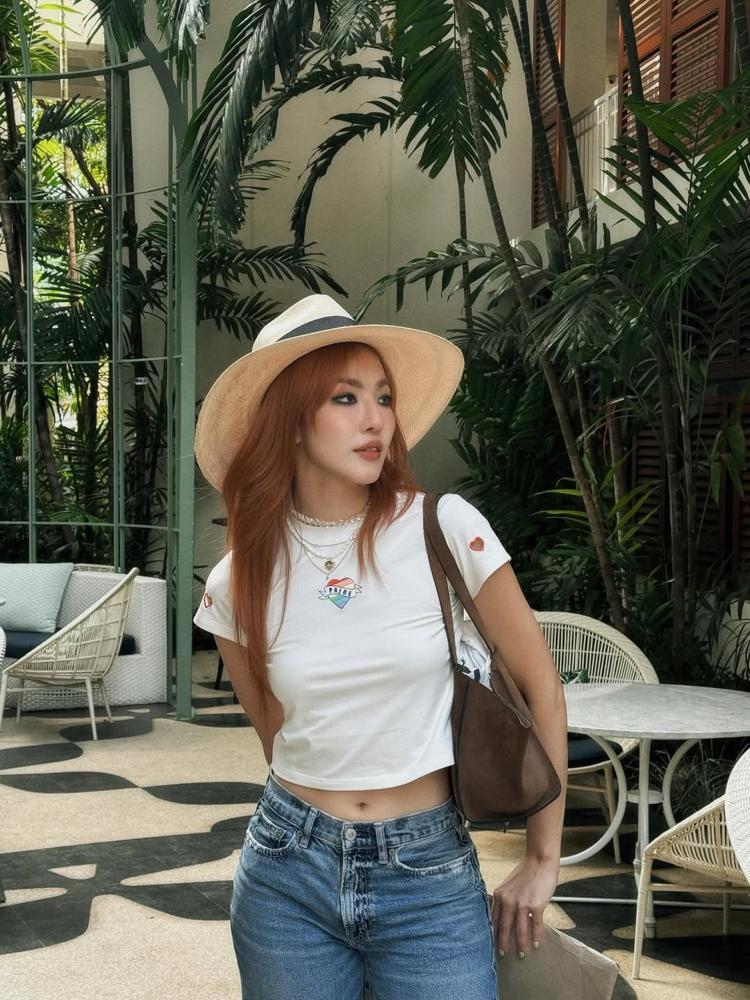 มิ้น - มิณฑิตา วัฒนกุล