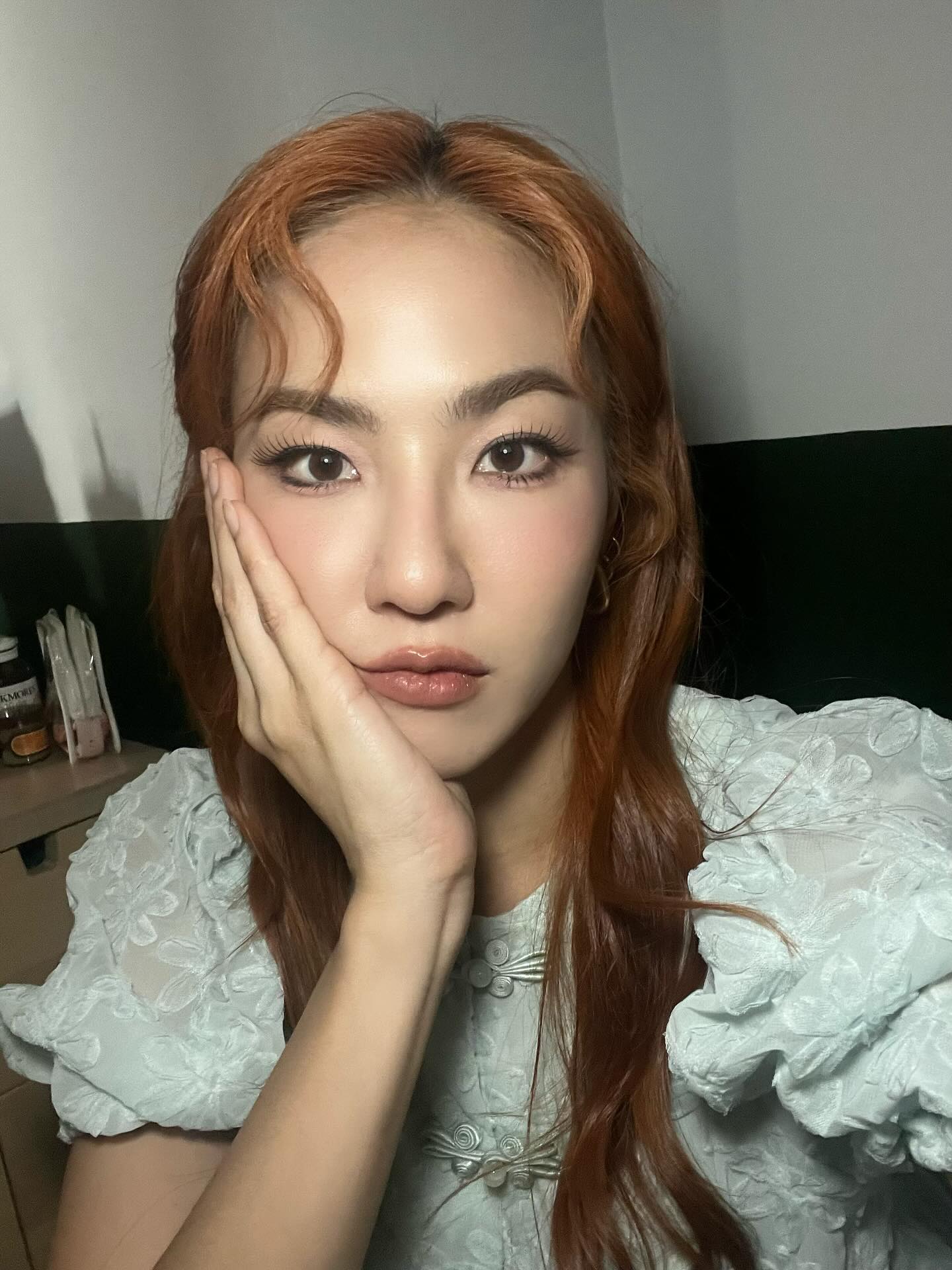 มิ้น - มิณฑิตา วัฒนกุล