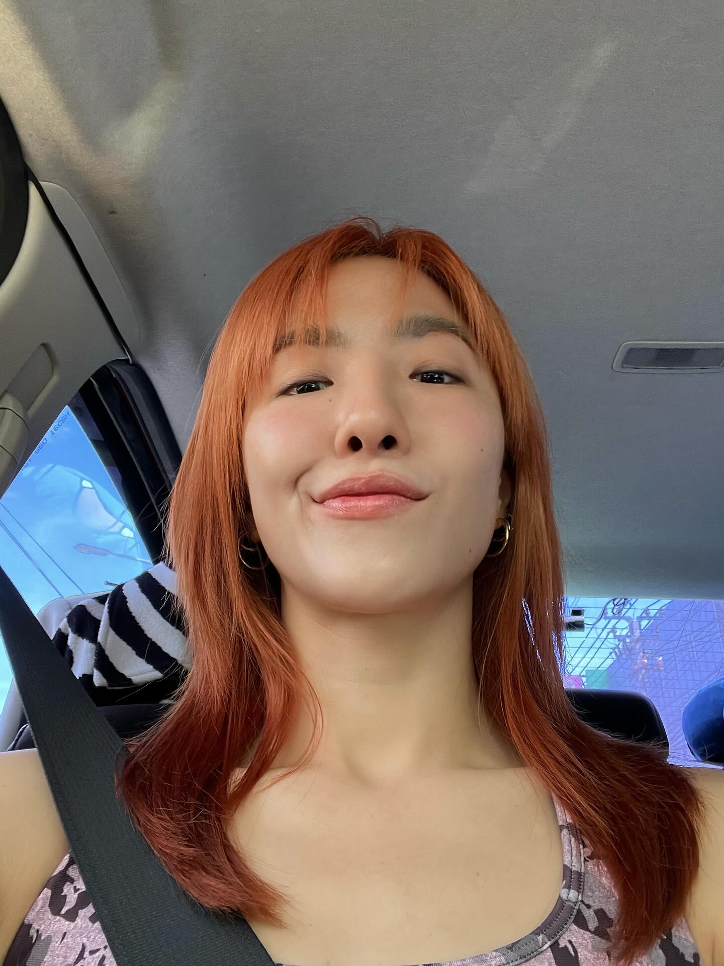 มิ้น - มิณฑิตา วัฒนกุล