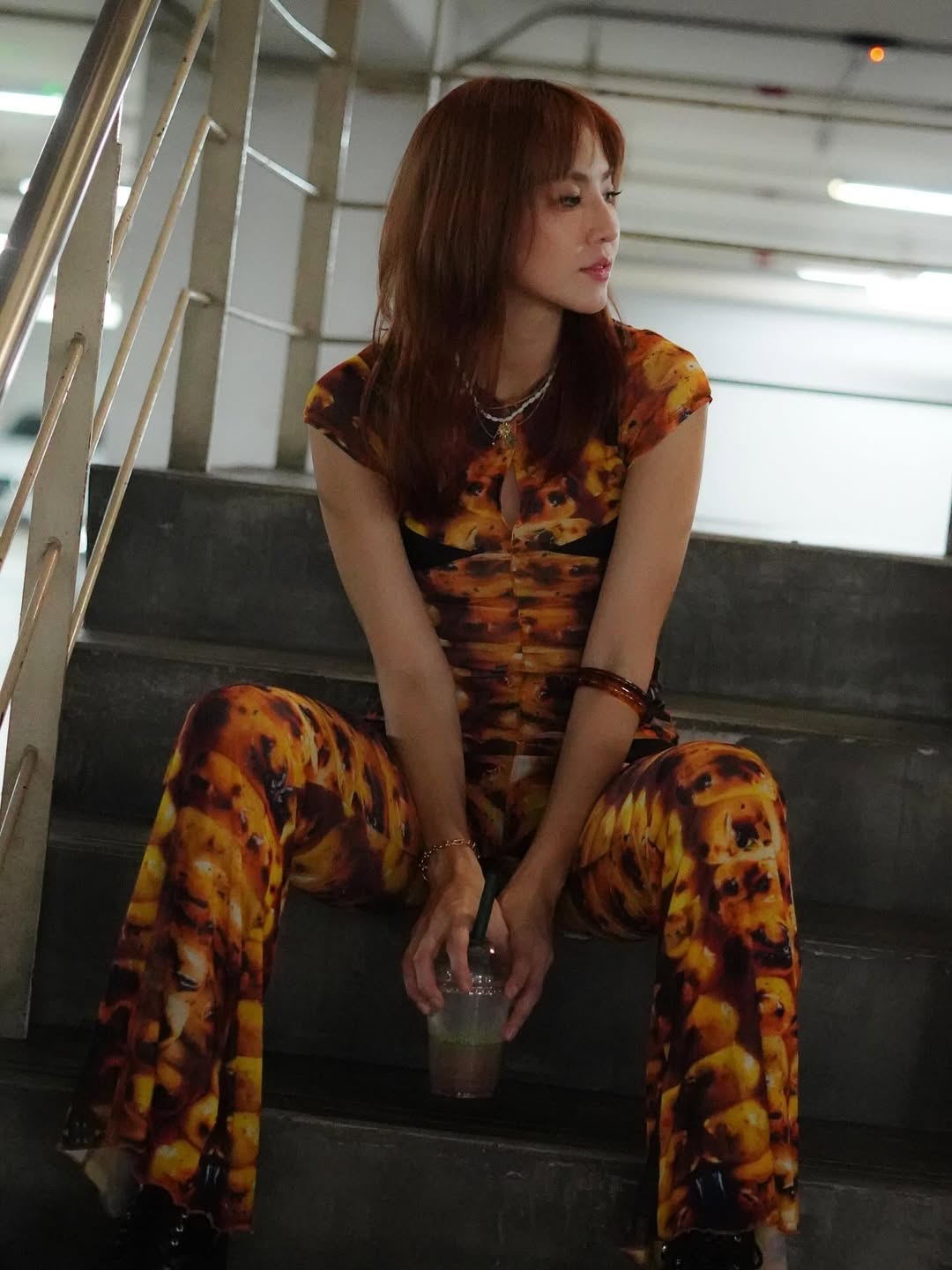 มิ้น - มิณฑิตา วัฒนกุล
