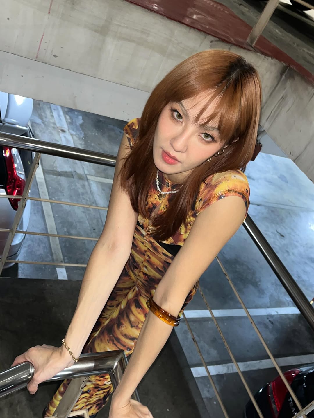 มิ้น - มิณฑิตา วัฒนกุล