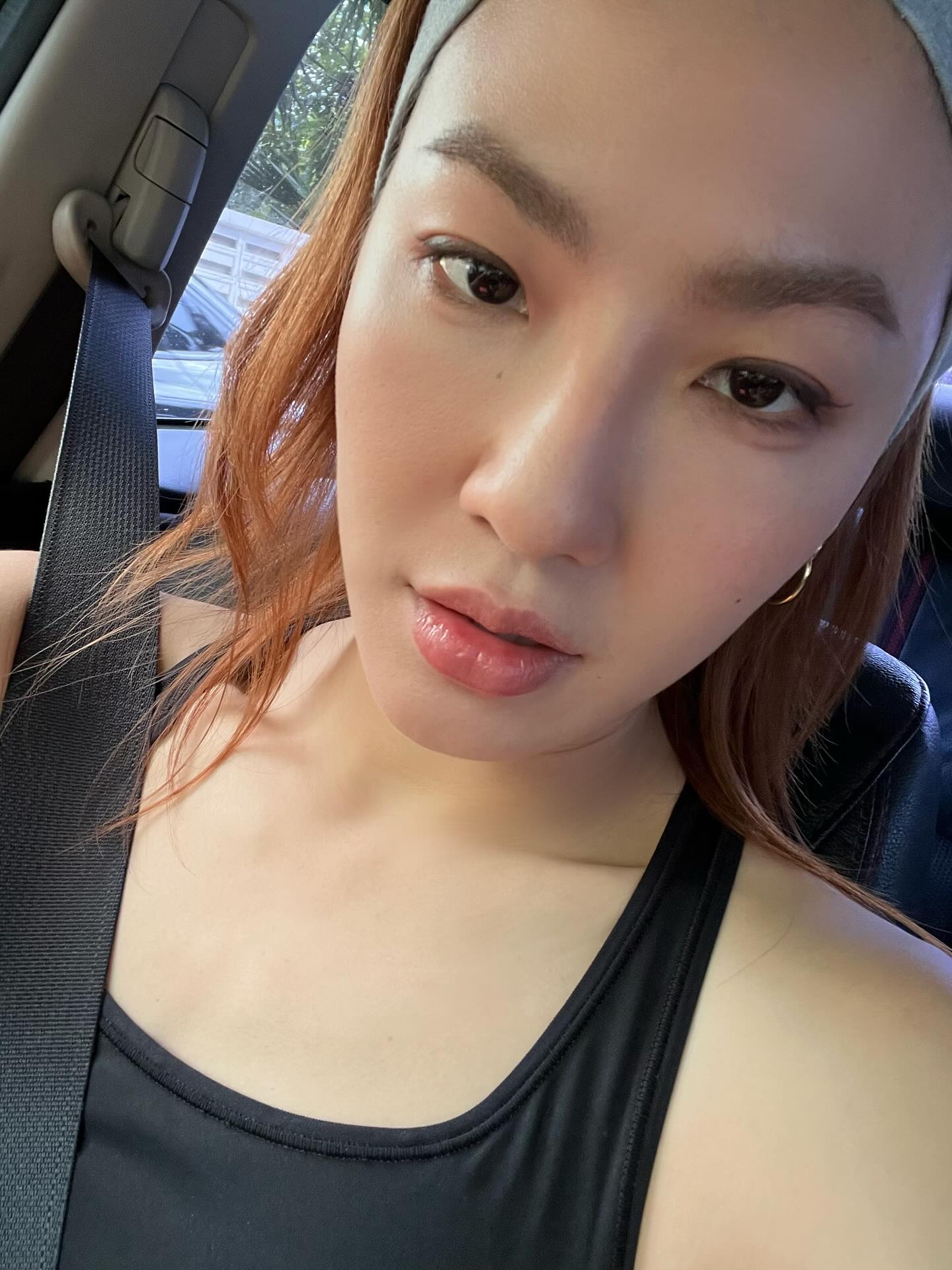 มิ้น - มิณฑิตา วัฒนกุล