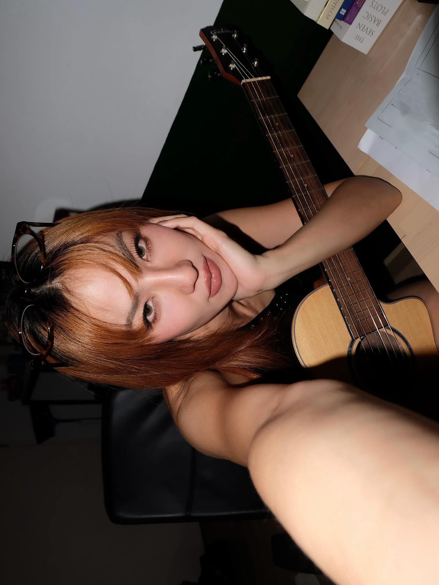 มิ้น - มิณฑิตา วัฒนกุล