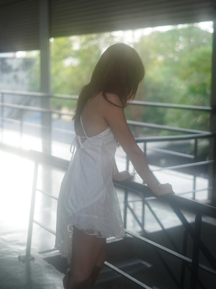 มิ้น - มิณฑิตา วัฒนกุล