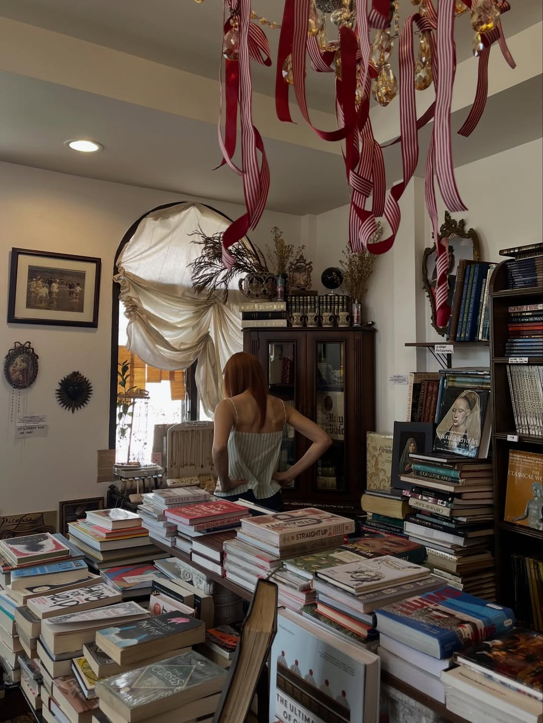 มิ้น - มิณฑิตา วัฒนกุล