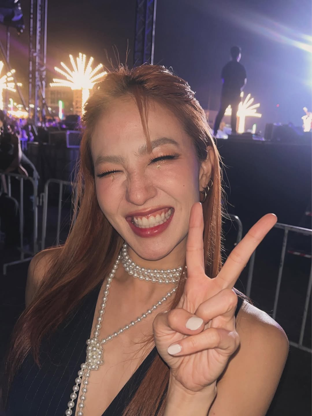 มิ้น - มิณฑิตา วัฒนกุล