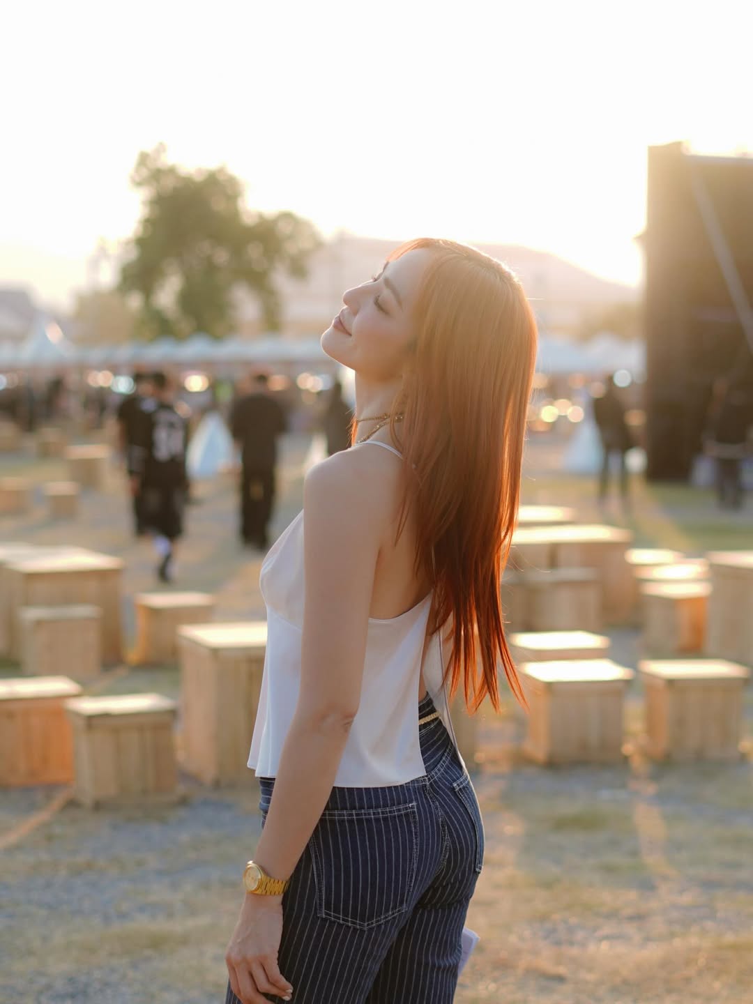 มิ้น - มิณฑิตา วัฒนกุล