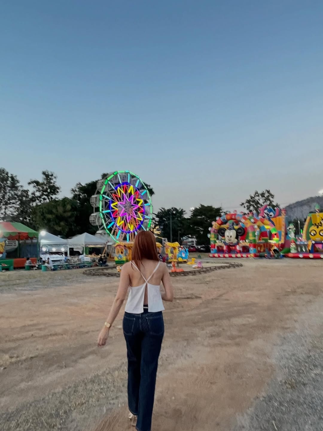 มิ้น - มิณฑิตา วัฒนกุล