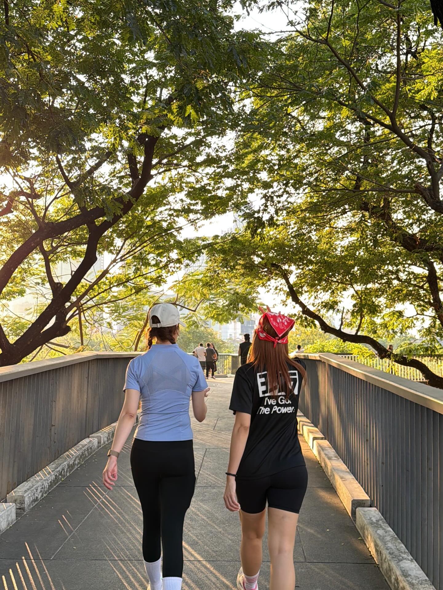 มิ้น - มิณฑิตา วัฒนกุล