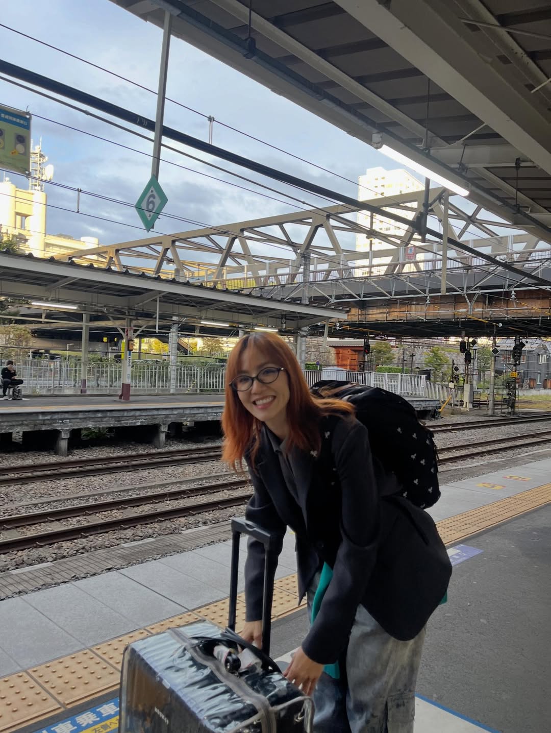 มิ้น - มิณฑิตา วัฒนกุล