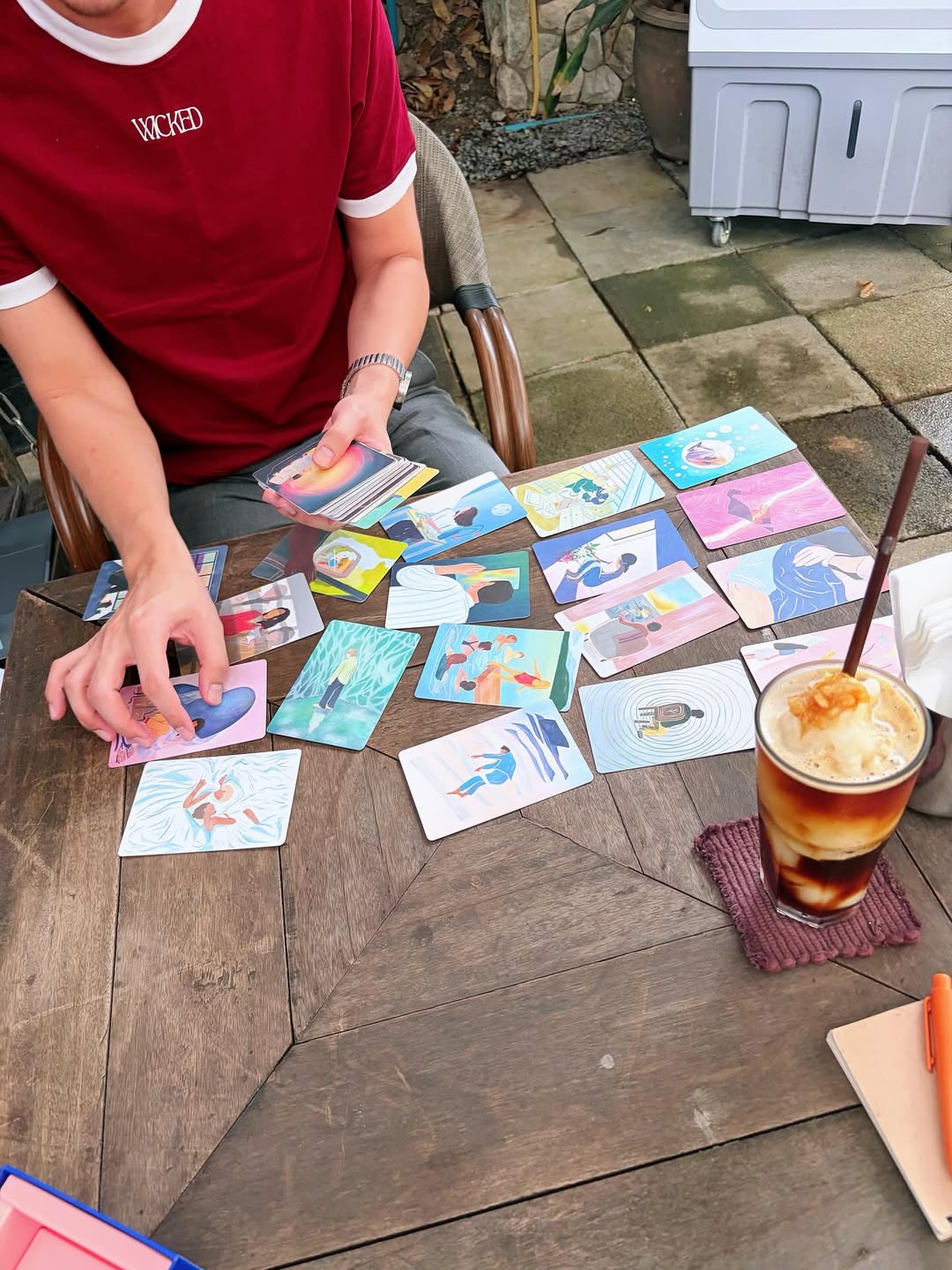 มิ้น - มิณฑิตา วัฒนกุล