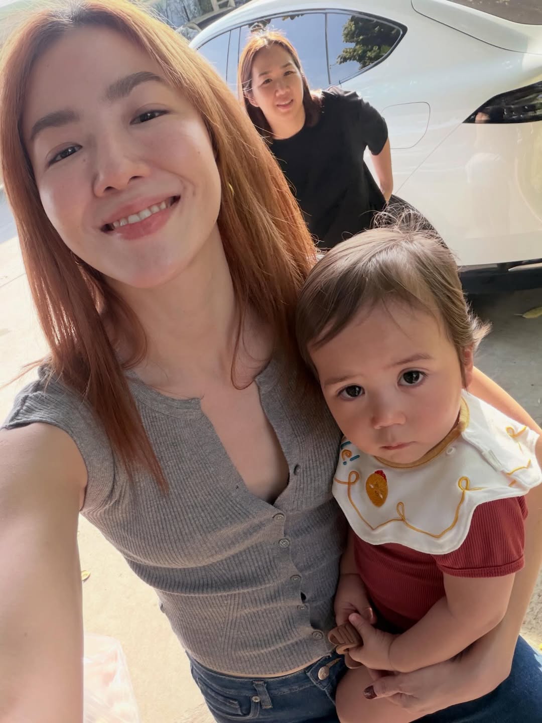 มิ้น - มิณฑิตา วัฒนกุล