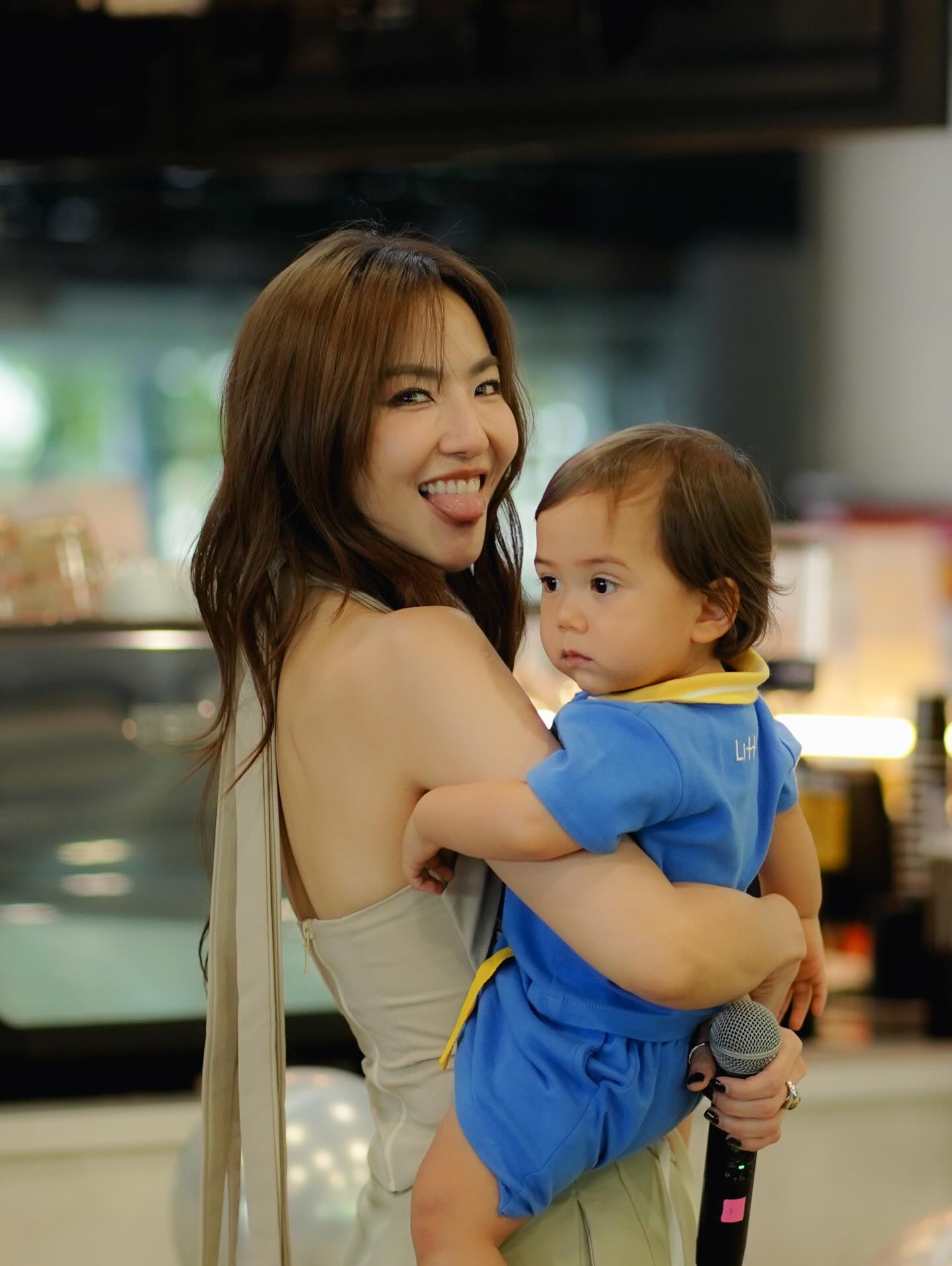 มิ้น - มิณฑิตา วัฒนกุล