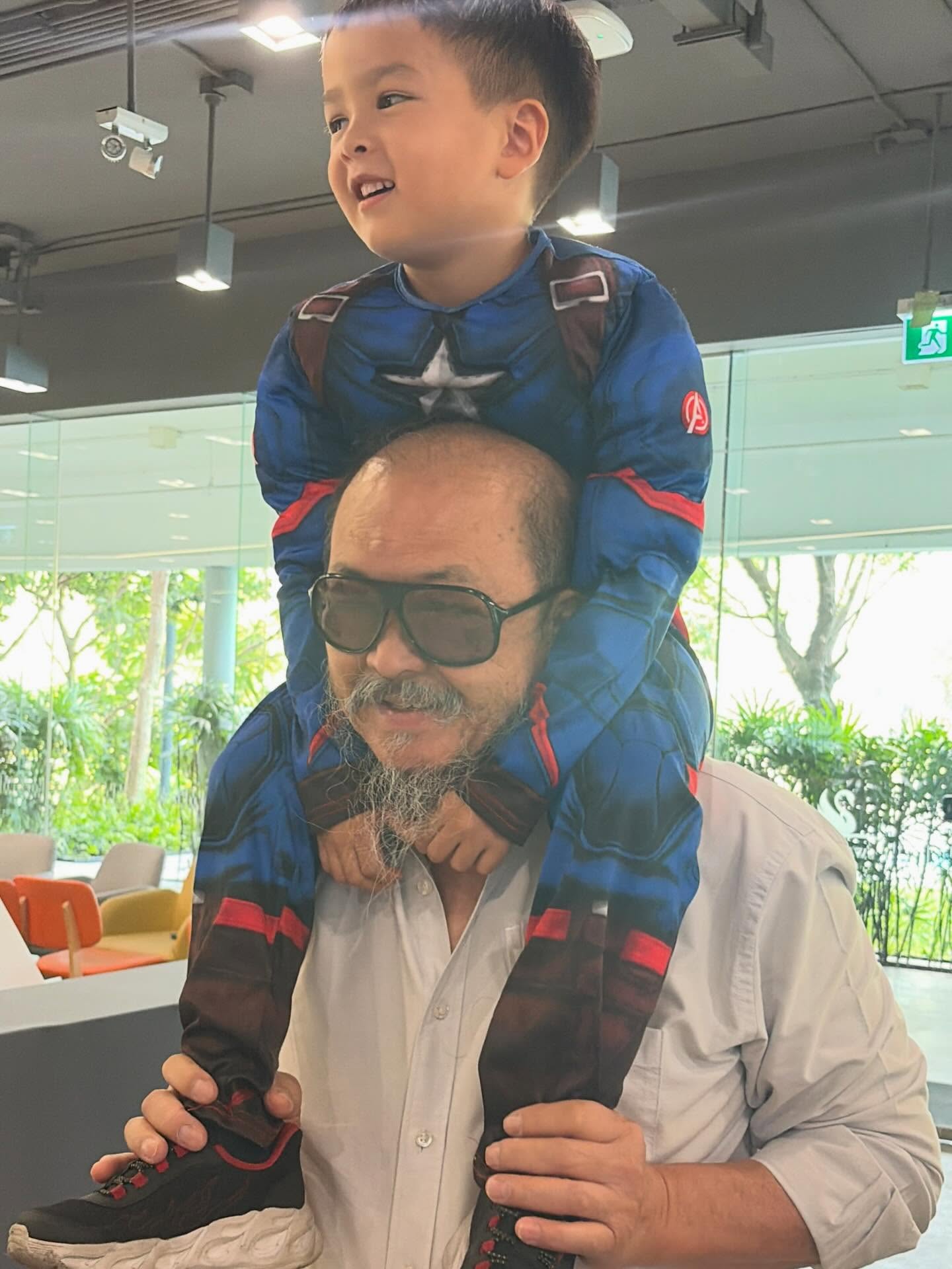 มิ้น - มิณฑิตา วัฒนกุล