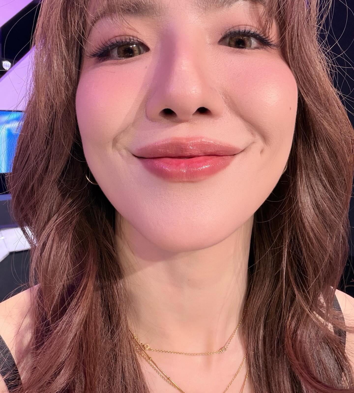 มิ้น - มิณฑิตา วัฒนกุล