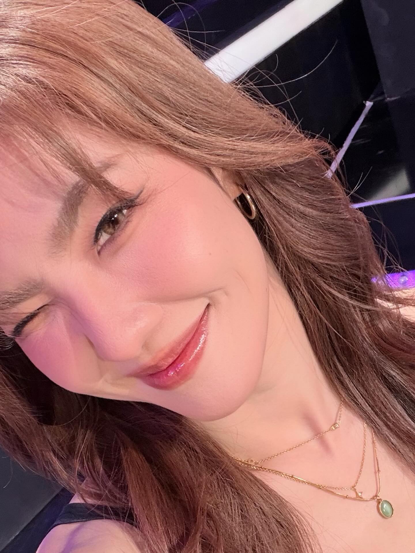 มิ้น - มิณฑิตา วัฒนกุล