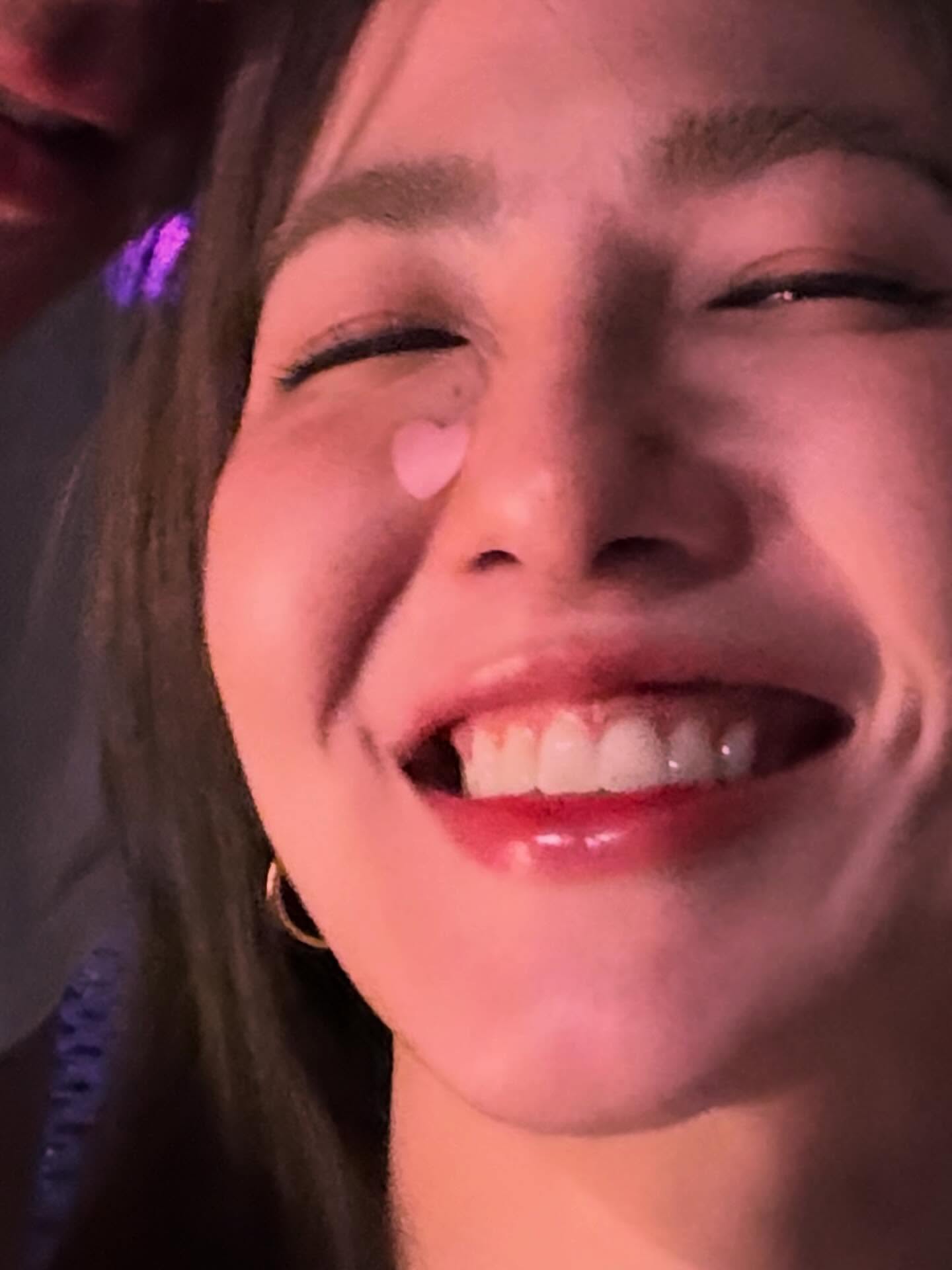 มิ้น - มิณฑิตา วัฒนกุล