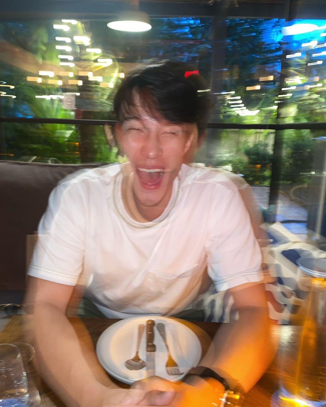 เจมส์ มาร์