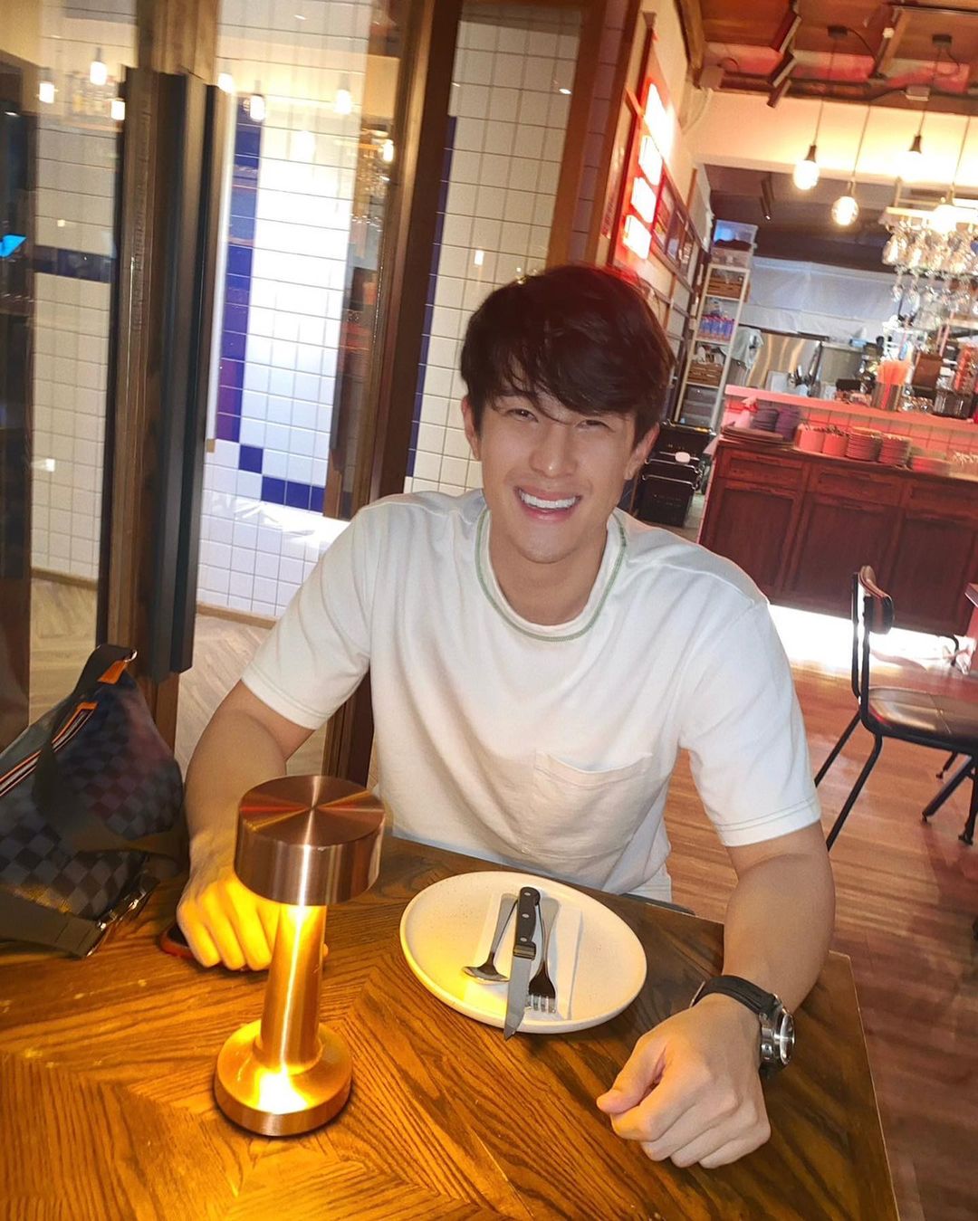 เจมส์ มาร์