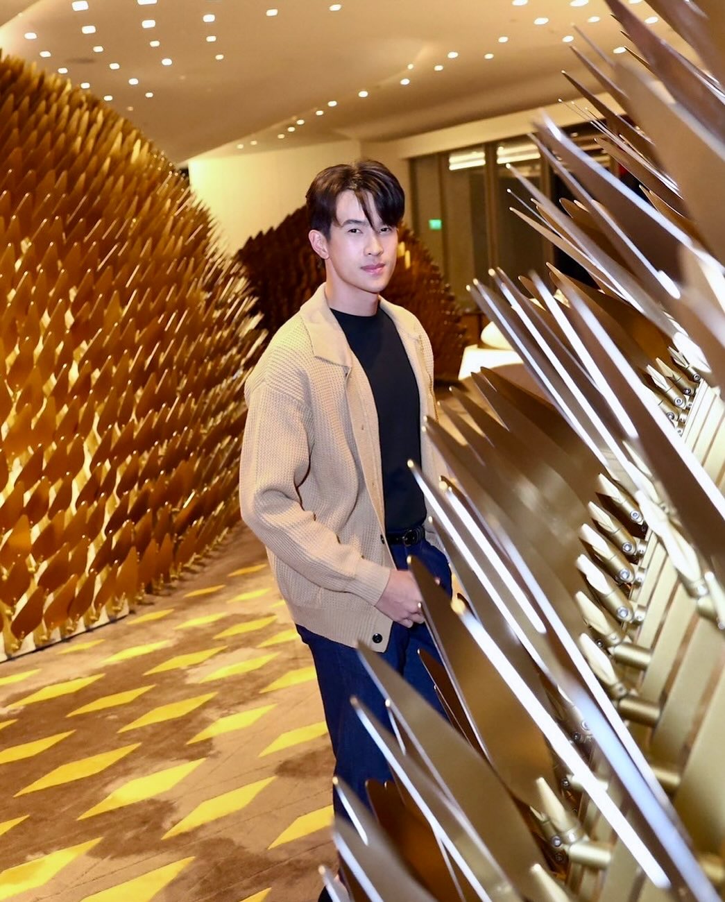 เจมส์ มาร์