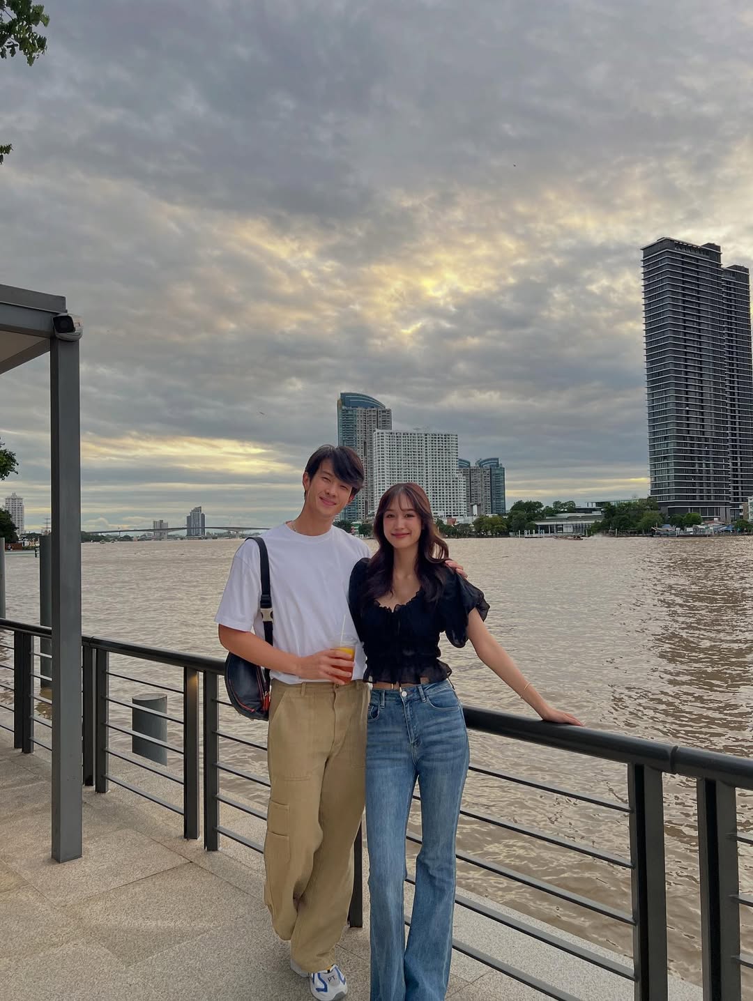 เจมส์ มาร์