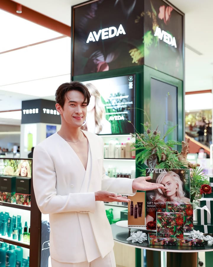 เจมส์ มาร์