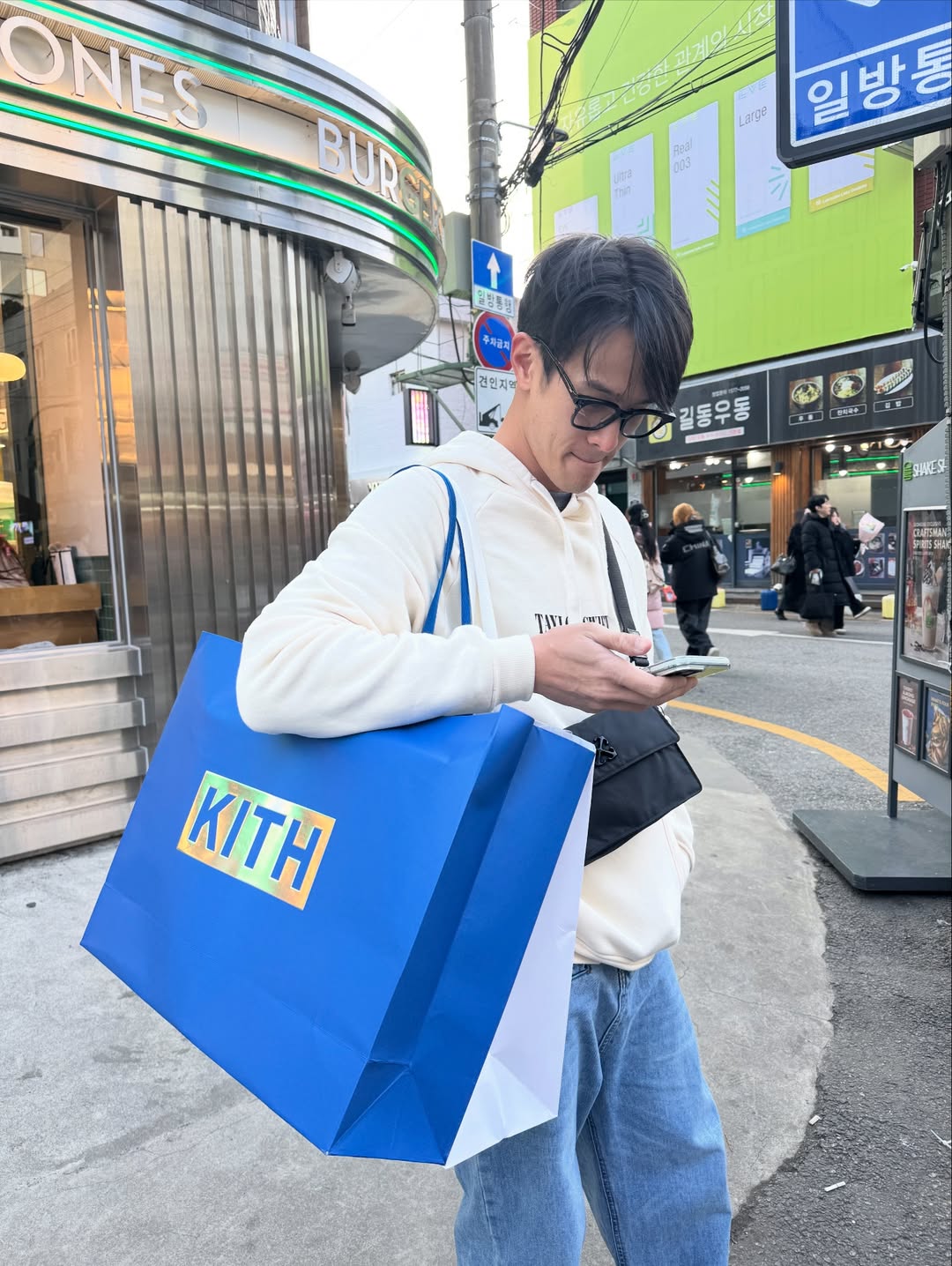 เจมส์ มาร์