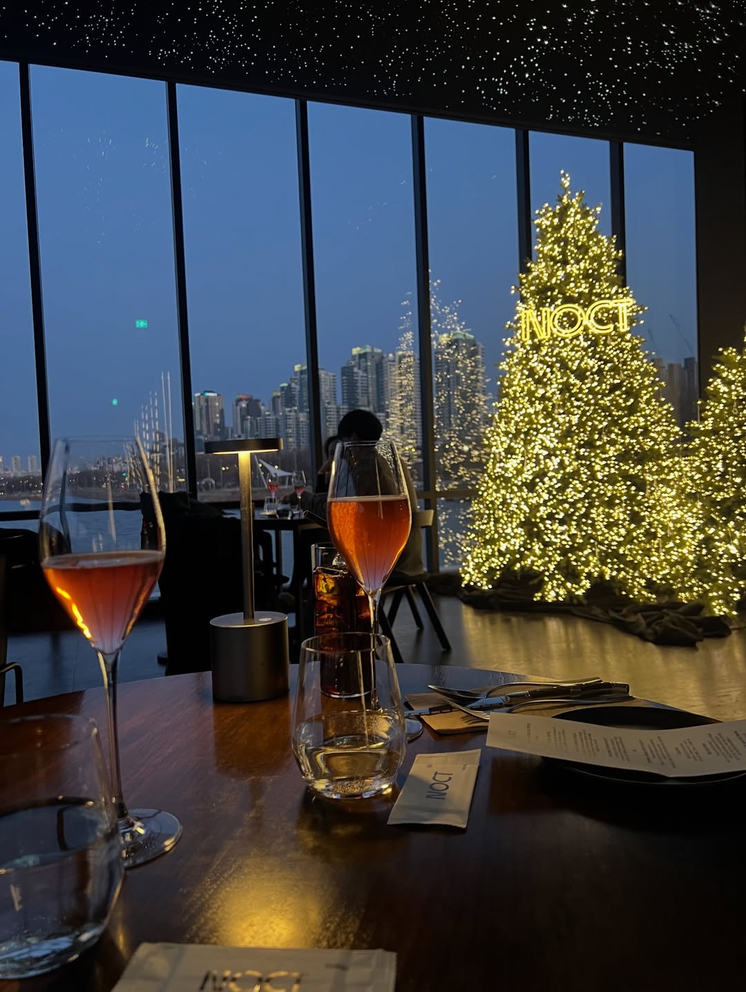 เจมส์ มาร์