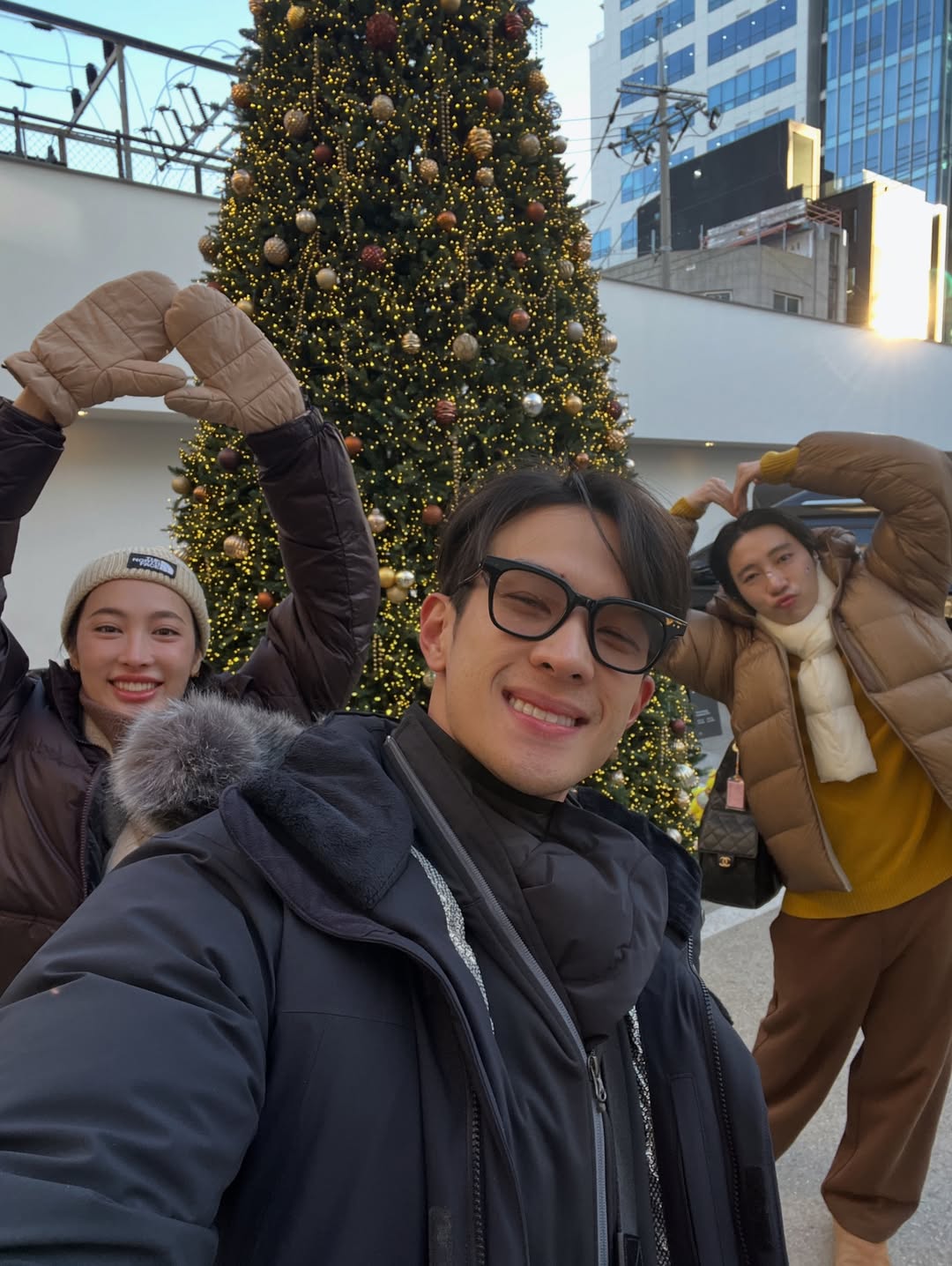 เจมส์ มาร์