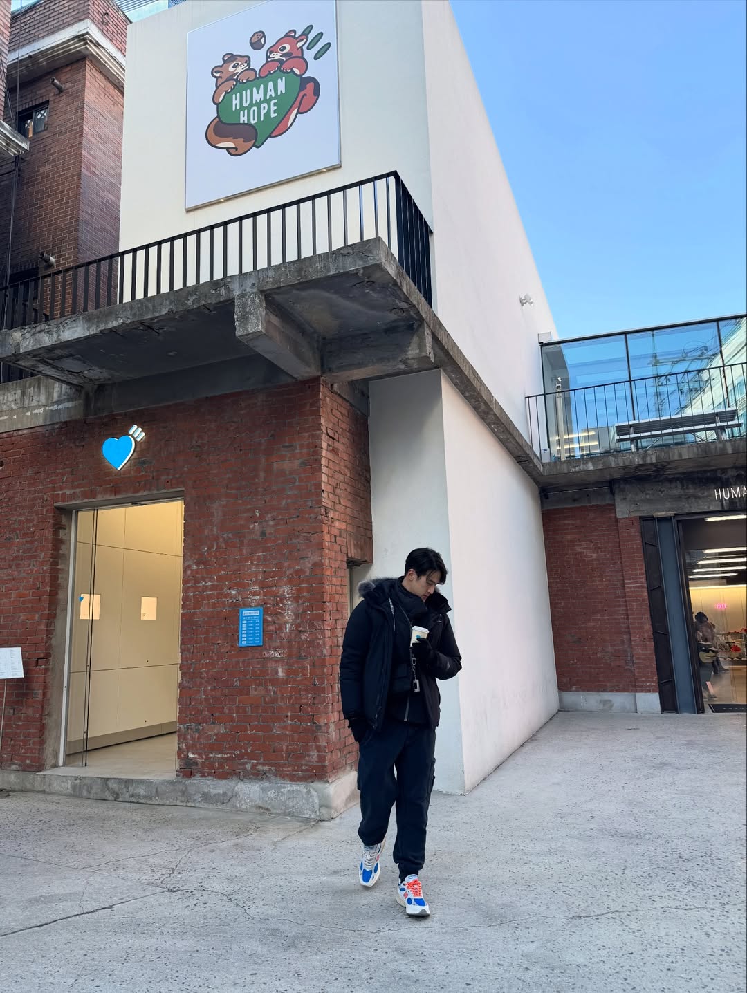 เจมส์ มาร์