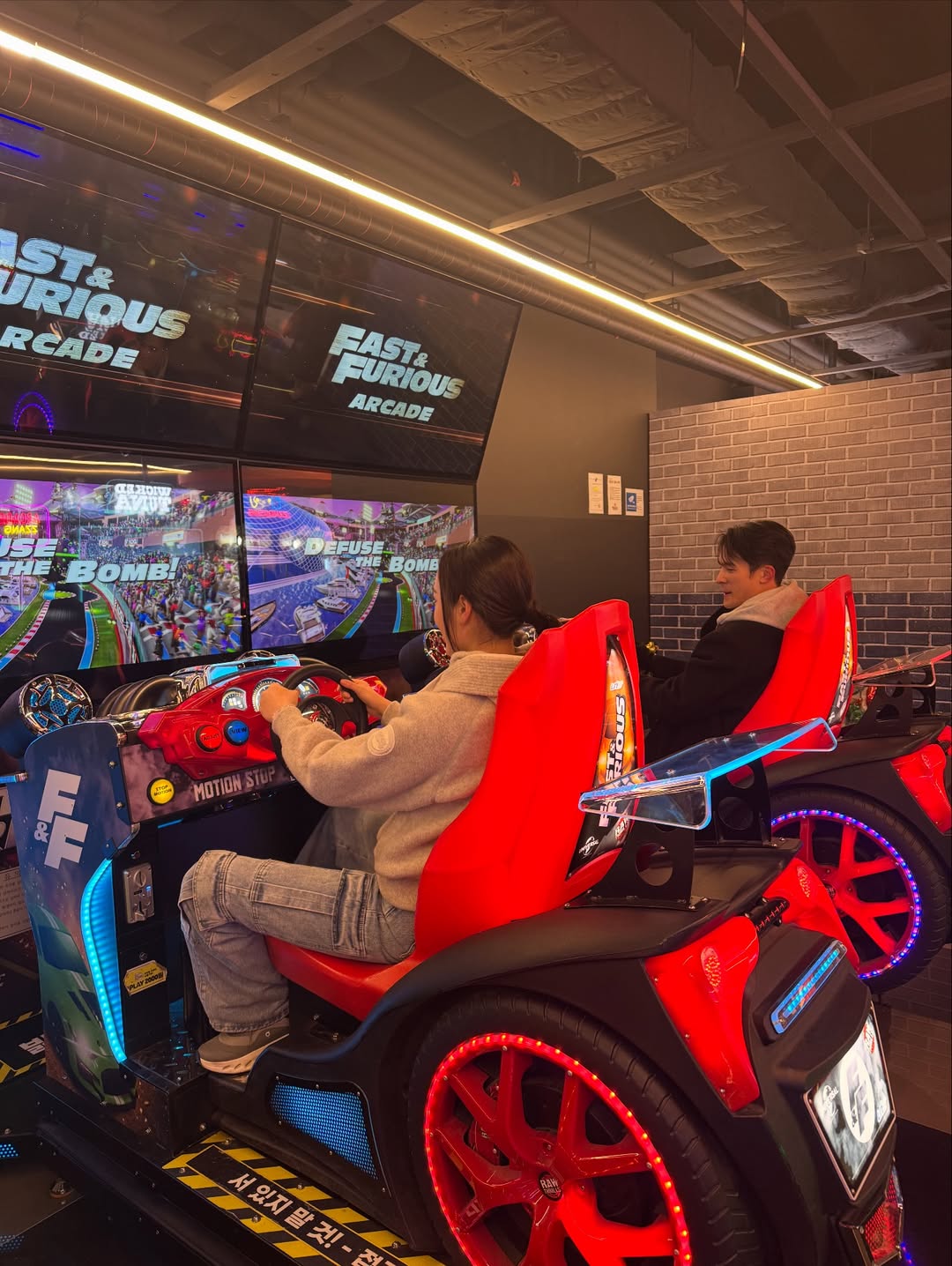 เจมส์ มาร์