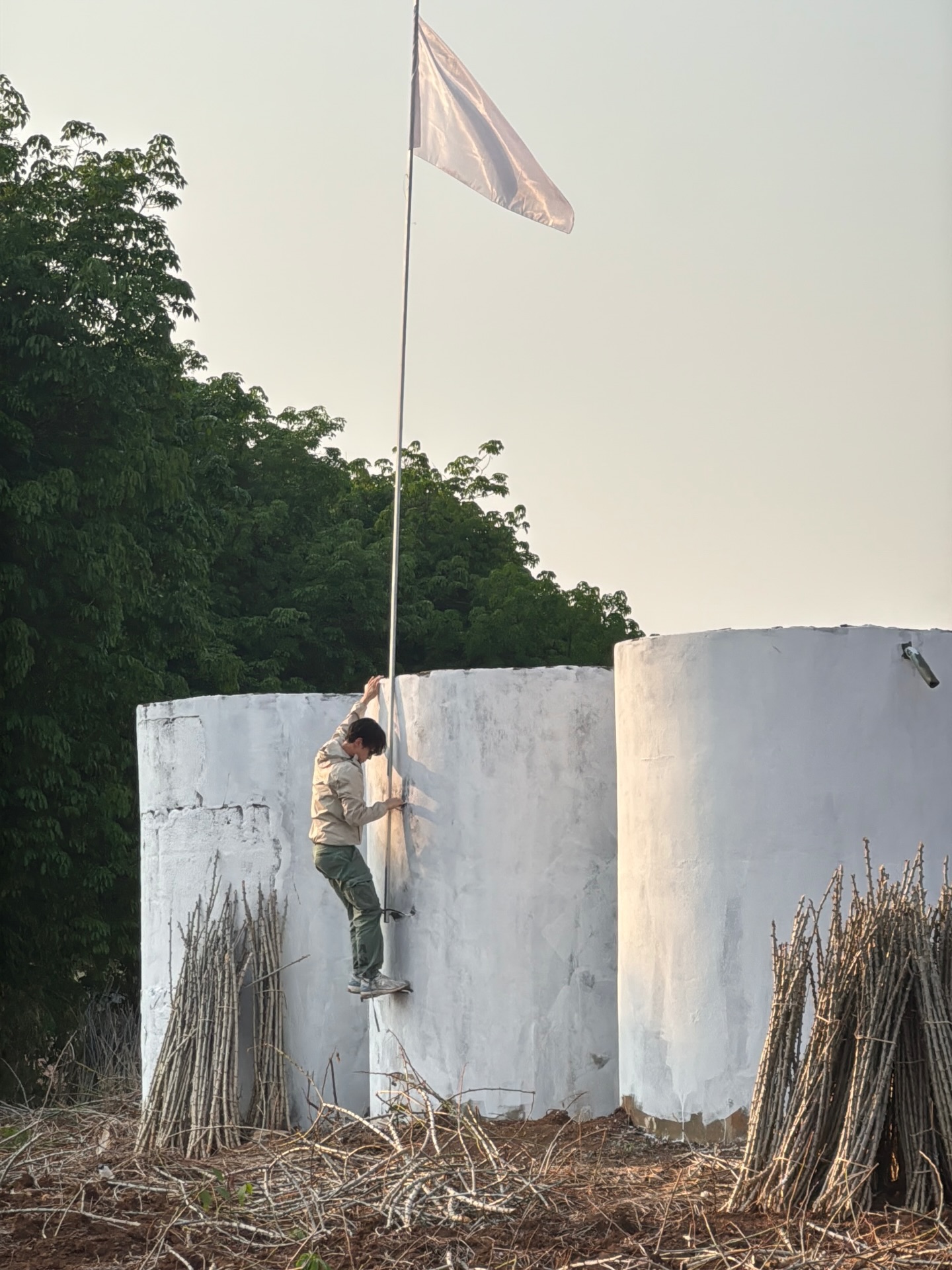 เจมส์ มาร์