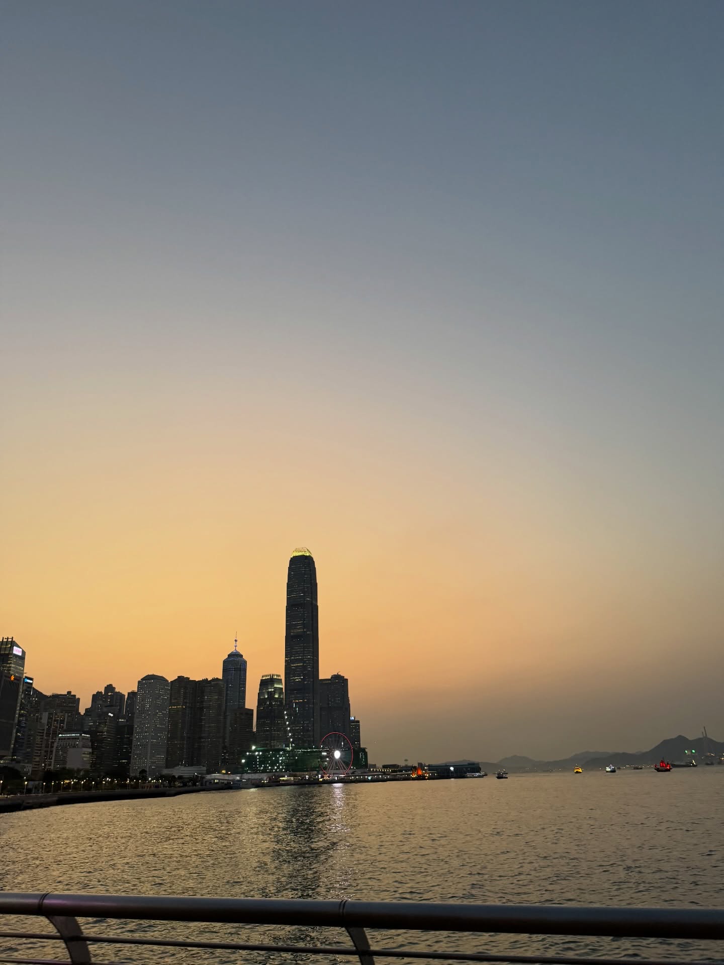 เจมส์ มาร์