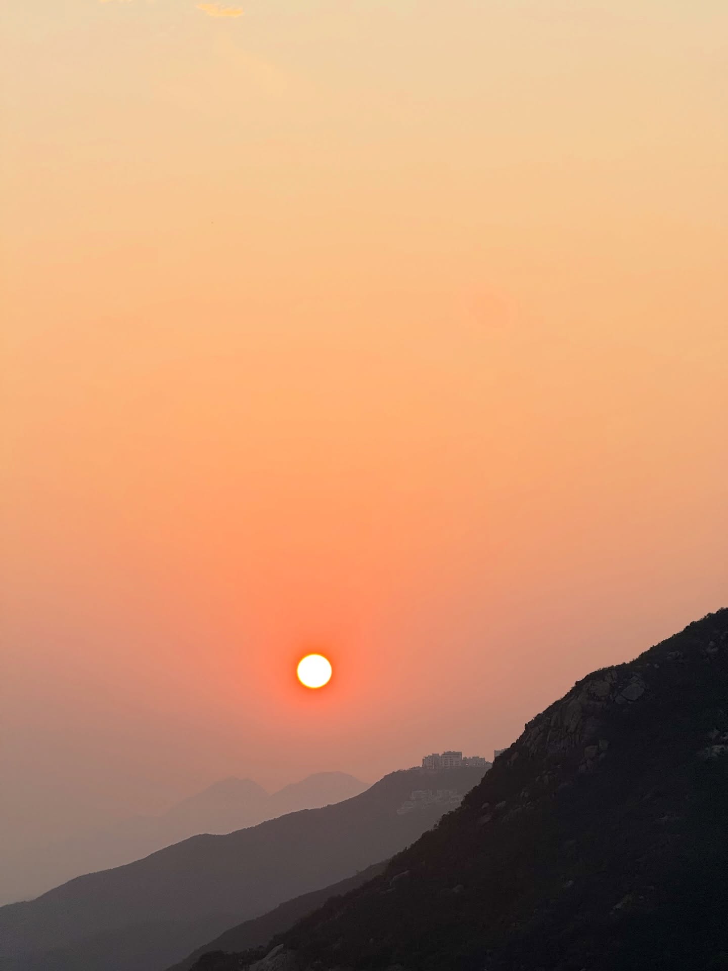 เจมส์ มาร์