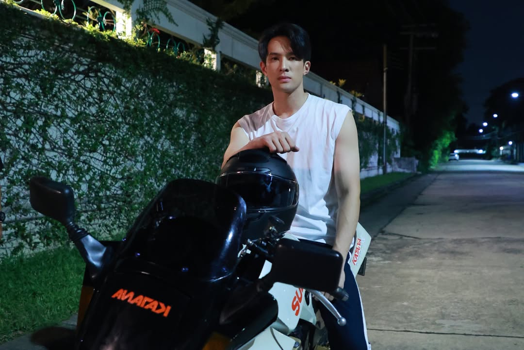 เจมส์ มาร์
