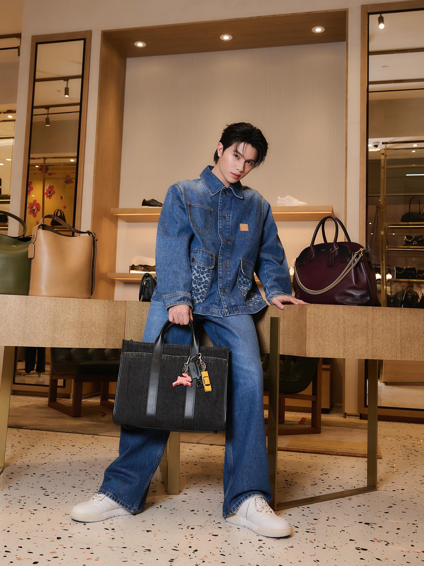 วิลเลี่ยม - จักรภัทร แก้วพันธุ์พงษ์