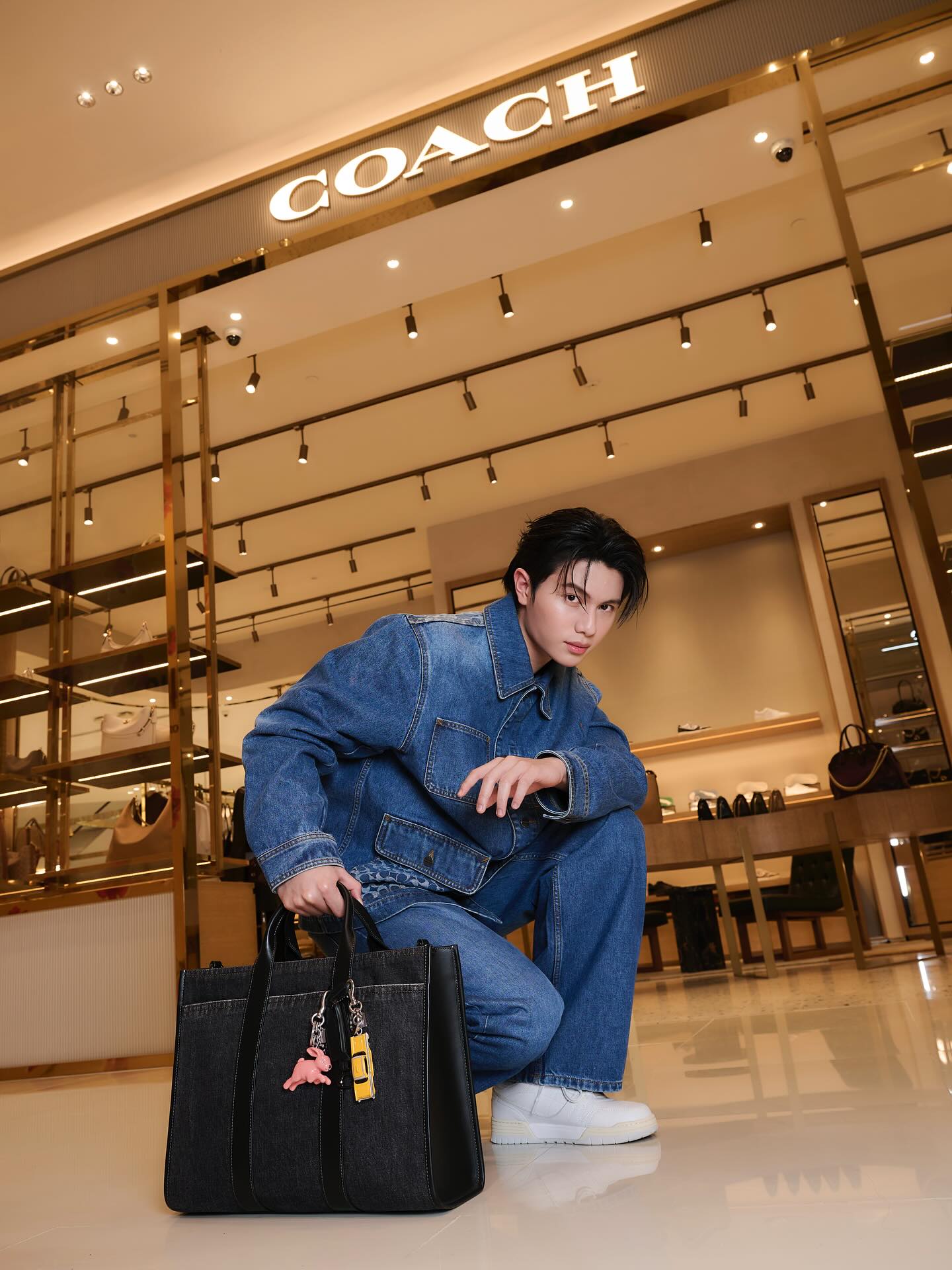 วิลเลี่ยม - จักรภัทร แก้วพันธุ์พงษ์