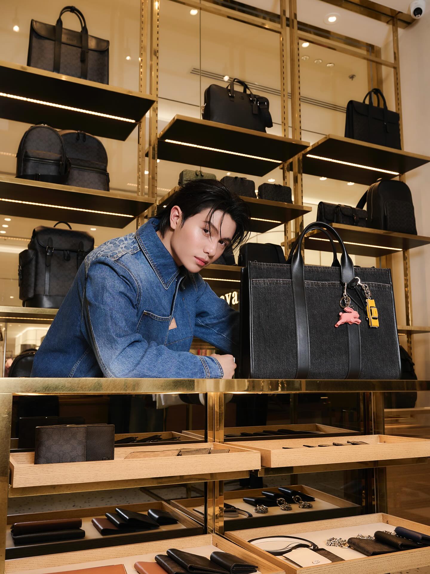 วิลเลี่ยม - จักรภัทร แก้วพันธุ์พงษ์