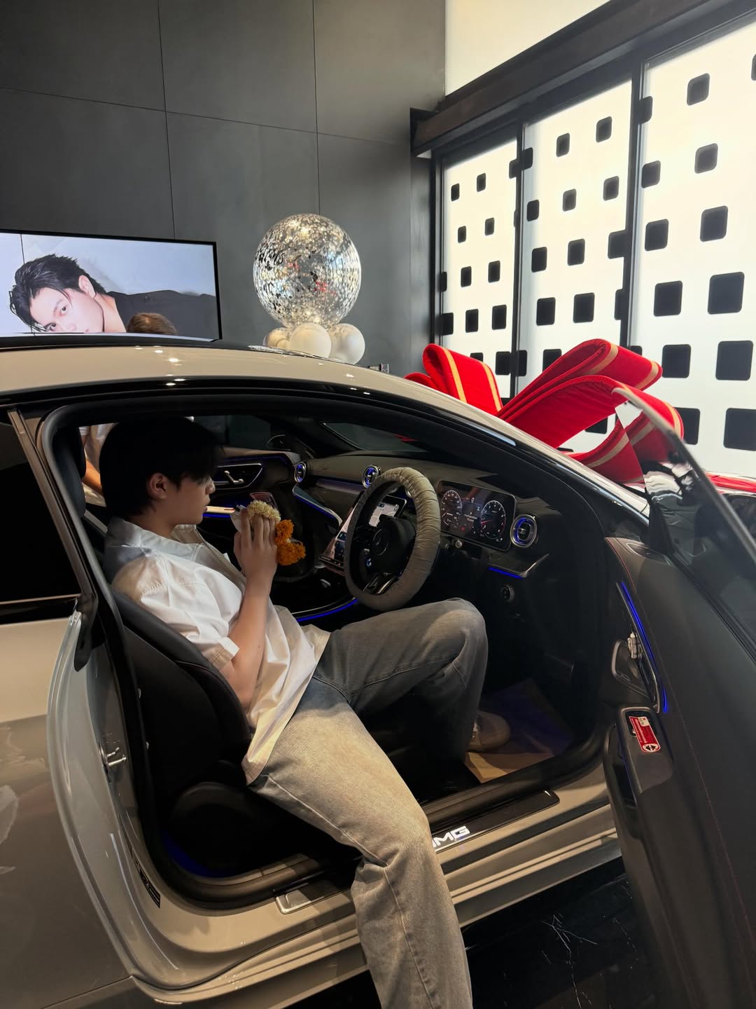 วิลเลี่ยม - จักรภัทร แก้วพันธุ์พงษ์